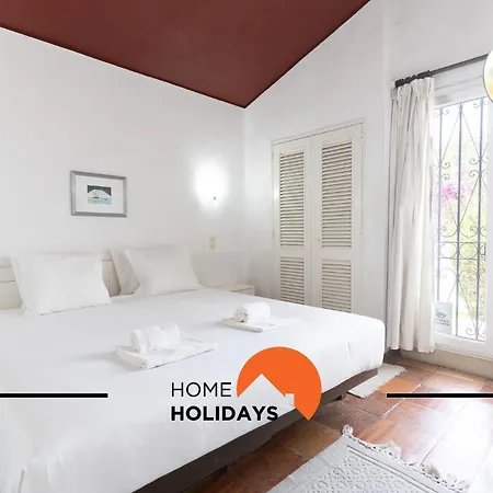 Villa #329 Families Only - Jacaranda By Holidays *