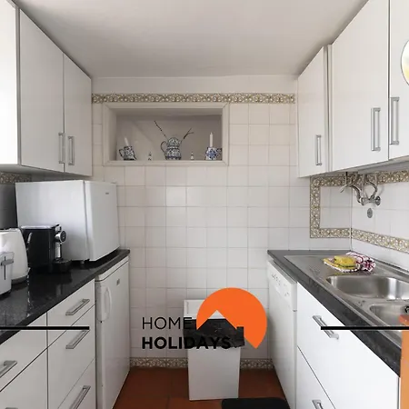 #329 Families Only - Jacaranda By Holidays Villa Albufeira