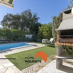 #329 W Pool Family Albufeira